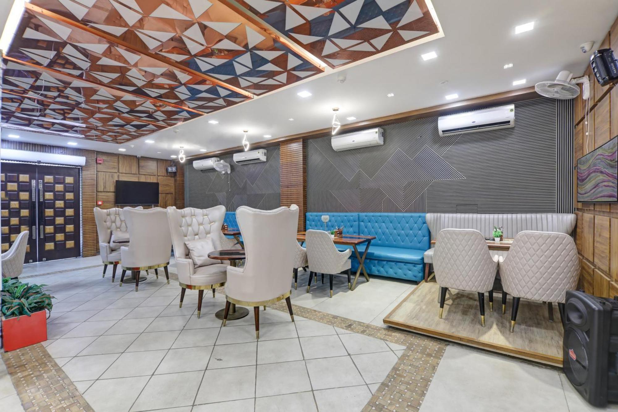 Status By Hotel The Emporio Ghaziabad Extérieur photo
