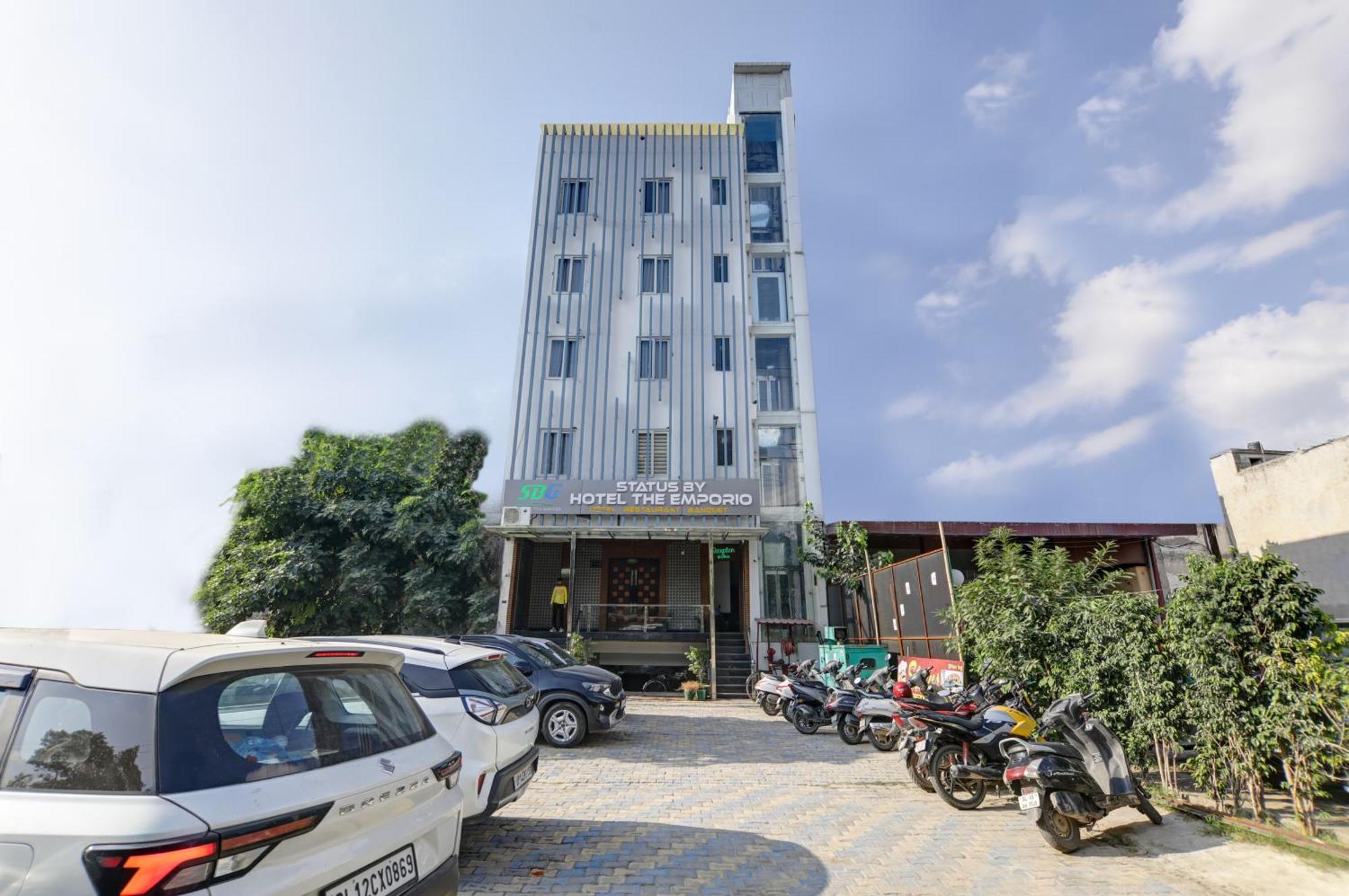 Status By Hotel The Emporio Ghaziabad Extérieur photo